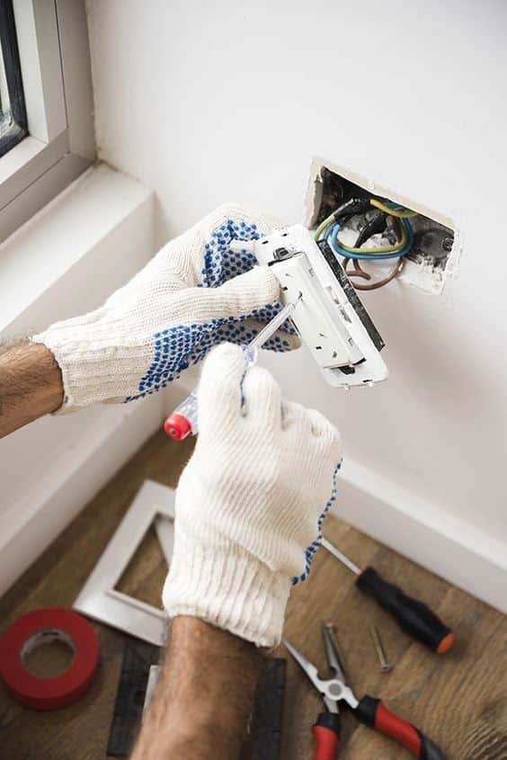 ኤሌክትሪክ ዝርጋታና ገጠማ ( Electric Installation and Maintenance ) in Addis Ababa